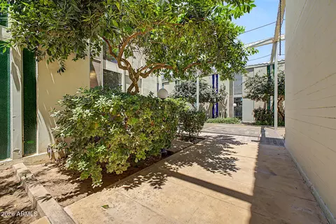 Exterior - 4401 N 40th St #6, Phoenix, AZ 85018 photo 2 of 11