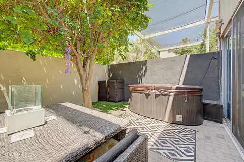 Exterior - 4401 N 40th St #6, Phoenix, AZ 85018 photo 6 of 11