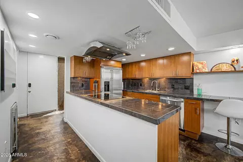 Kitchen - 4401 N 40th St #6, Phoenix, AZ 85018 photo 1 of 4
