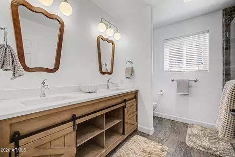 Bath - 2142 E Desoto Way, Gilbert, AZ 85234 photo 5 of 6