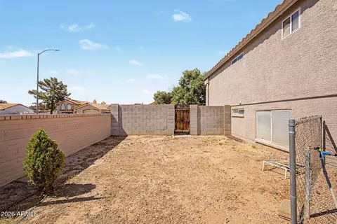 Exterior - 5641 E Greenway St, Mesa, AZ 85205 photo 8 of 8