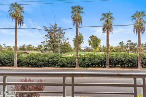 Exterior - 914 E Osborn Rd #202, Phoenix, AZ 85014 photo 5 of 7