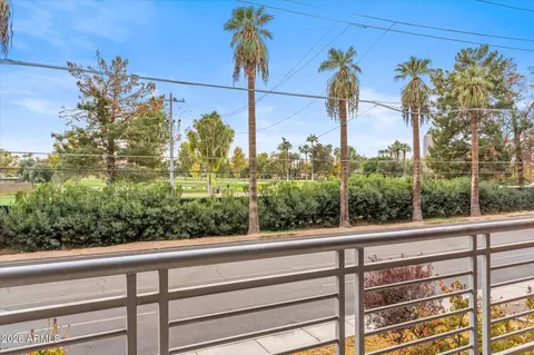 Exterior - 914 E Osborn Rd #202, Phoenix, AZ 85014 photo 6 of 7