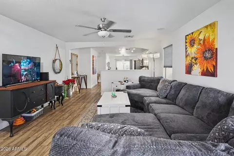 Living - 2946 S Mandy Cir, Mesa, AZ 85212 photo 1 of 2