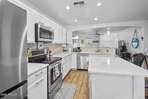 Kitchen - 2946 S Mandy Cir, Mesa, AZ 85212 photo 1 of 2