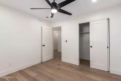 Bedroom - 829 E Desert Park Ln, Phoenix, AZ 85020 photo 6 of 8