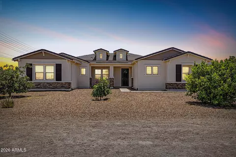 1789 E Lobo St, San Tan Valley, AZ 85140
