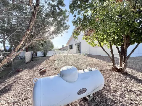 Exterior - 4875 E Cedar Dr, Rimrock, AZ 86335 photo 4 of 7