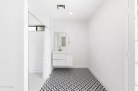 Bath - 5131 E Dallas St, Mesa, AZ 85205 photo 1 of 5