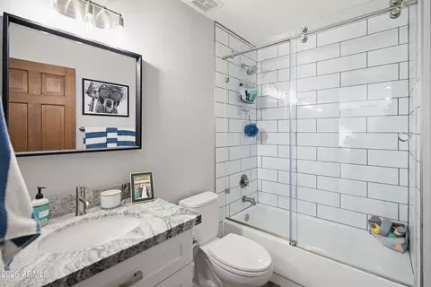 Bath - 4127 E Becker Ln, Phoenix, AZ 85028 photo 1 of 4