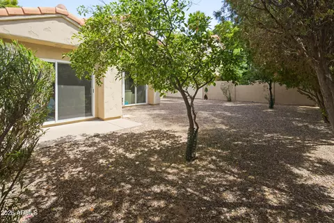 Exterior - 4127 E Becker Ln, Phoenix, AZ 85028 photo 8 of 10