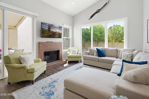 Living - 4127 E Becker Ln, Phoenix, AZ 85028 photo 3 of 3