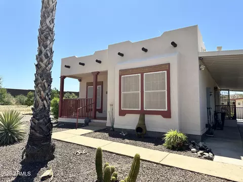 19500 E Gregory St #22, Black Canyon City, AZ 85324