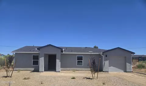 20182 E Lakeside Rd, Cordes Lakes, AZ 86333