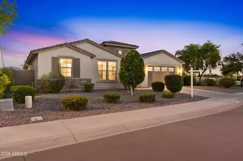 Exterior - 3627 E Blue Spruce Ln, Gilbert, AZ 85298 photo 9 of 18
