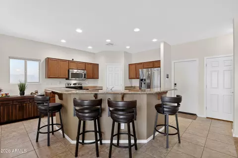 2513 S Powell Rd, Apache Junction, AZ 85119 photo 5