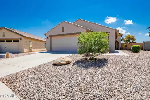 859 W Desert Seasons Dr, San Tan Valley, AZ 85143