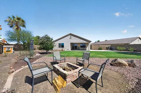 859 W Desert Seasons Dr, San Tan Valley, AZ 85143