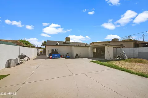 Exterior - 2006 W Monroe St, Phoenix, AZ 85009 photo 11 of 11