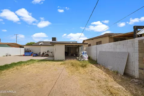 Exterior - 2006 W Monroe St, Phoenix, AZ 85009 photo 6 of 11
