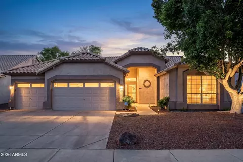 722 W Kelton Ln, Phoenix, AZ 85023