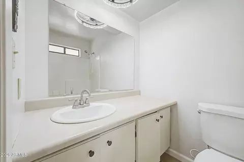 Bath - 20221 E Mayfield Rd, Florence, AZ 85132 photo 1 of 5