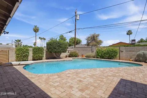 Exterior - 1236 E Del Rio Dr, Tempe, AZ 85282 photo 5 of 6
