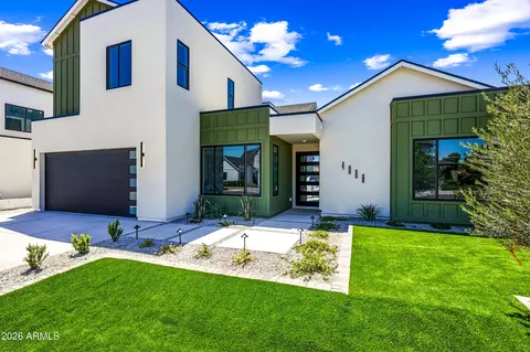 Exterior - 4008 N 34th St, Phoenix, AZ 85018 photo 2 of 11