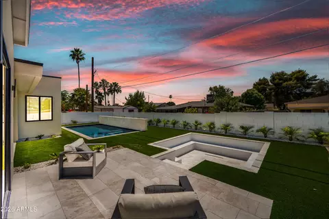 Exterior - 4008 N 34th St, Phoenix, AZ 85018 photo 9 of 11
