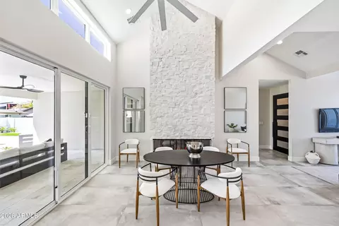 Dining - 4008 N 34th St, Phoenix, AZ 85018 photo 5 of 5