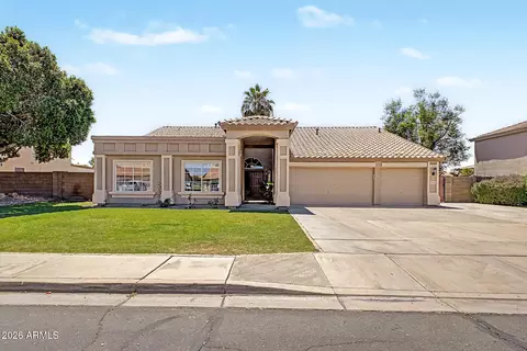 8005 W Caribbean Ln, Peoria, AZ 85381