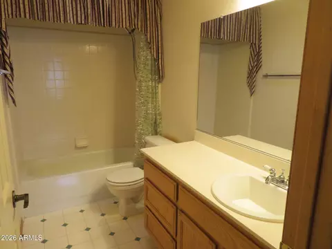 Bath - 7700 S Silverstone Ave, Hereford, AZ 85615 photo 3 of 3
