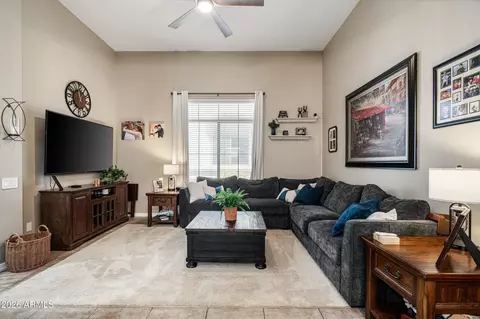 Living - 5341 W Marcus Dr, Phoenix, AZ 85083 photo 2 of 4