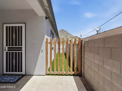 Exterior - 317 E Mountain View Rd, Phoenix, AZ 85020 photo 4 of 5