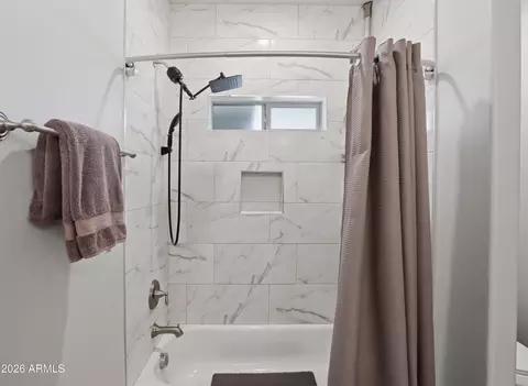 Bath - 317 E Mountain View Rd, Phoenix, AZ 85020 photo 1 of 3