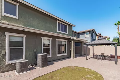 Exterior - 4337 E Vaughn Ave, Gilbert, AZ 85234 photo 9 of 10