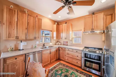Kitchen - 4441 E De Vaca Cir, Saint David, AZ 85630 photo 5 of 5