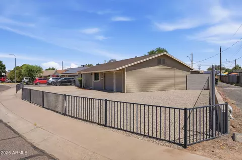 3714 W Echo Ln, Phoenix, AZ 85051 photo 3