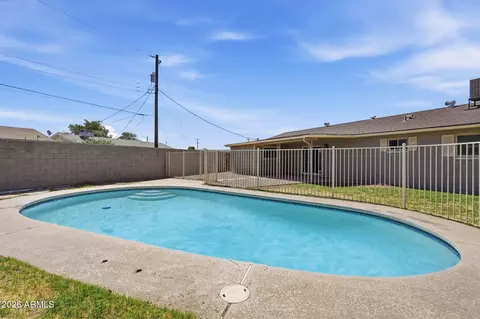 3714 W Echo Ln, Phoenix, AZ 85051 photo 38