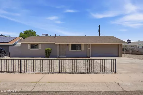 3714 W Echo Ln, Phoenix, AZ 85051 photo 2