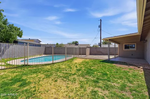 3714 W Echo Ln, Phoenix, AZ 85051 photo 33