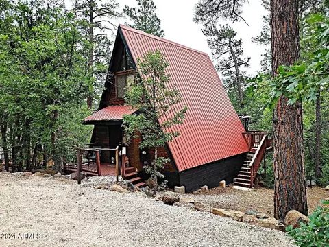 1305 E Cougar St, Munds Park, AZ 86017