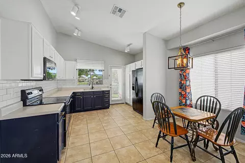Kitchen - 3098 E Stottler Dr, Gilbert, AZ 85296 photo 1 of 4