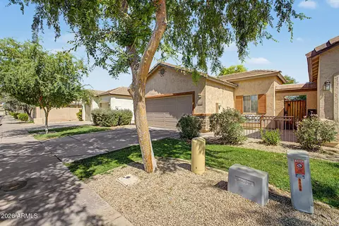 Exterior - 3098 E Stottler Dr, Gilbert, AZ 85296 photo 2 of 12