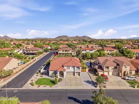 9733 W Keyser Dr, Peoria, AZ 85383