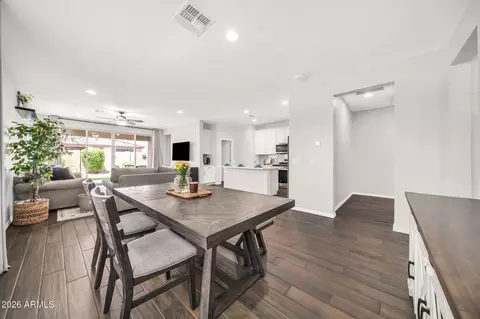 11626 W Parkway Ln, Avondale, AZ 85323