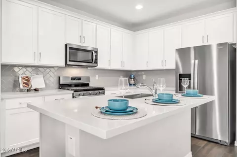 11626 W Parkway Ln, Avondale, AZ 85323
