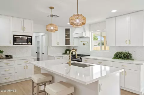 8314 E Camelback Rd, Scottsdale, AZ 85251