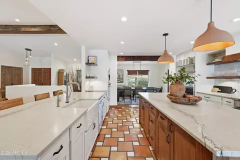 Kitchen - 1550 E Greentree Dr, Tempe, AZ 85284 photo 5 of 12