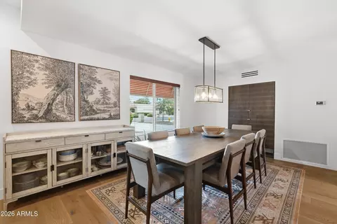 Dining - 1550 E Greentree Dr, Tempe, AZ 85284 photo 5 of 7